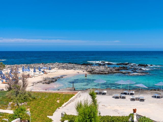 resorts near Chania airport